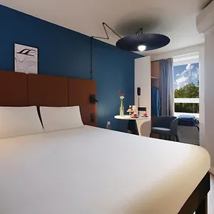 *** Hotel Ibis Pont Jumeaux France
