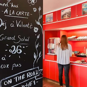  Hotel Hotelf1 Annemasse Renove
