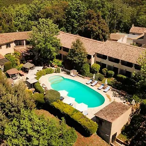 https://lestirado-des-adrets-les-adrets-de-lesterel.fr-provencehotel.com